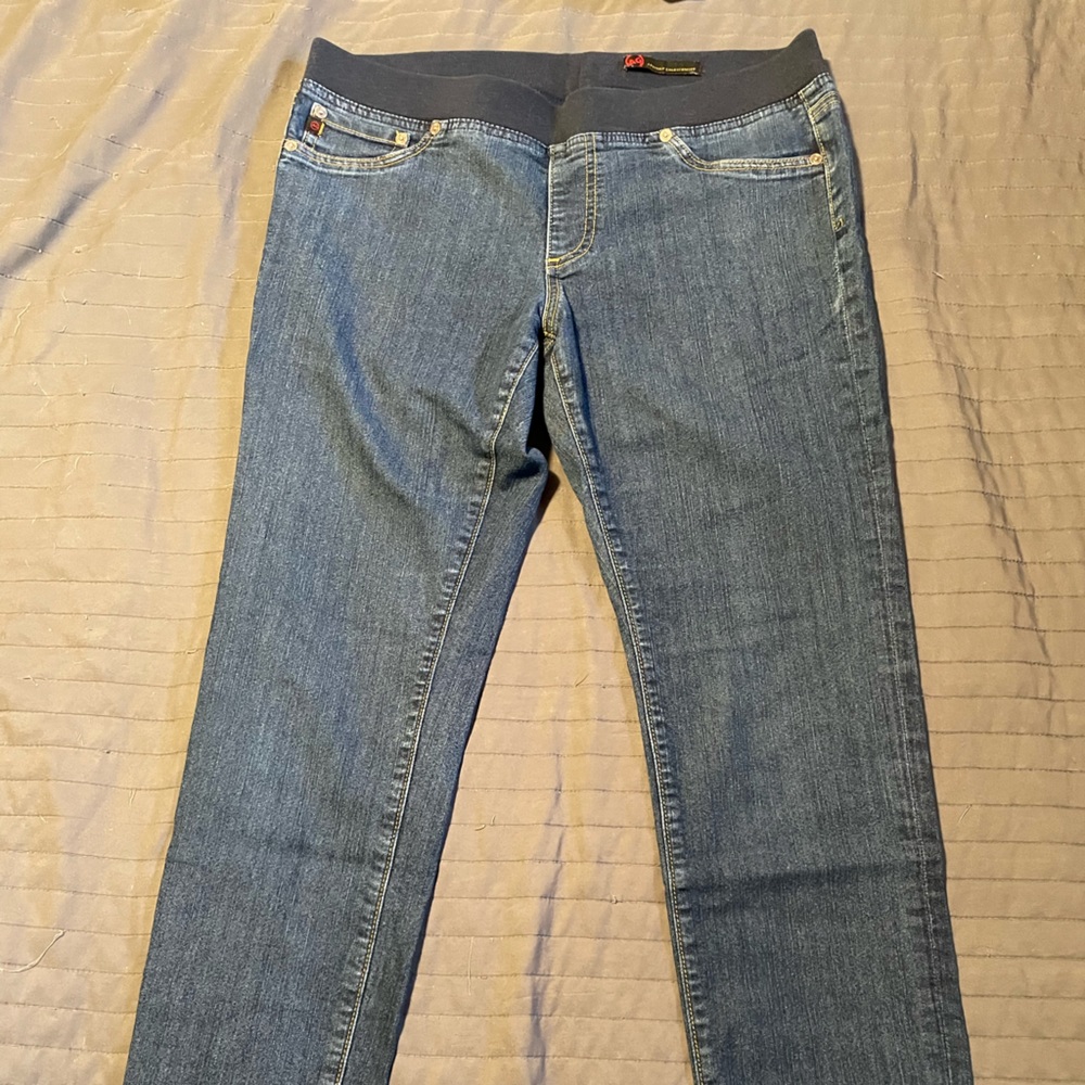 AG Adriano Goldschmied Maternity jeans size 31